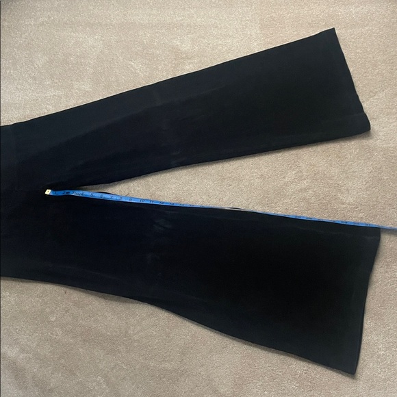 Vintage Juicy Couture Black Velour Track Suit - Hoodie and Pants - Picture 6 of 7